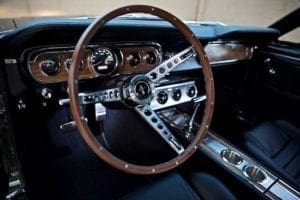 1965-revology-mustanggt-fastback-ivygreen12
