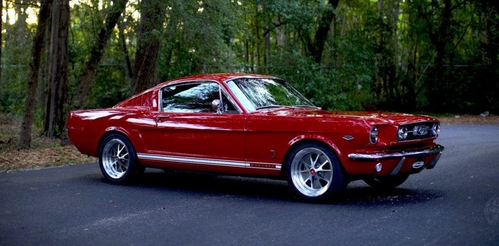 Classic Ford Mustangs: Revology Cars Registry