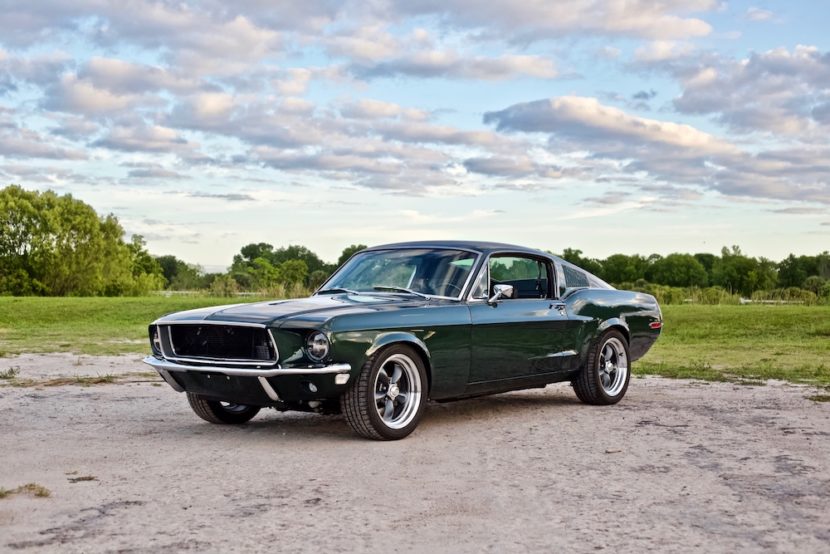 1968 Mustang GT 2+2 Fastback - Revology Cars