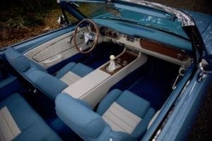 1966-revology-mustang-convertible-silverblue-11