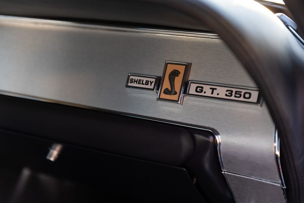 1967 Shelby GT350 Interior Console Lighting View 36