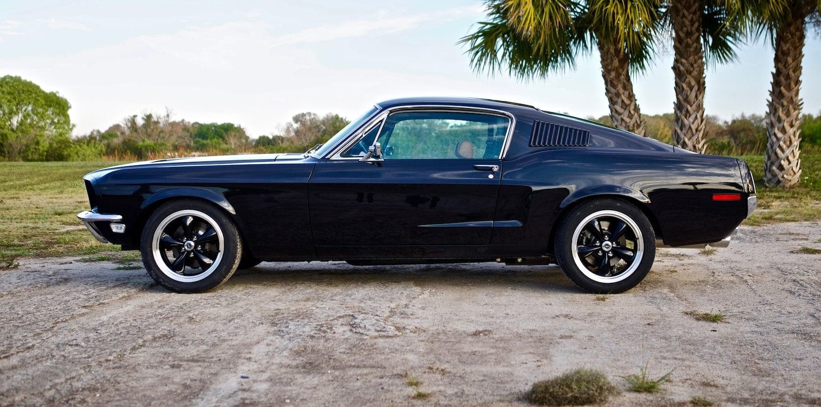1968 Mustang GT 2+2 Fastback - Revology Cars