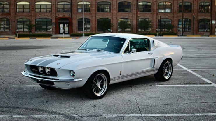 Classic Ford Mustangs: Revology Cars Registry