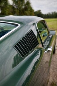 Revology-cars-1968-mustanggt-fastback-highlandgreen-car59-10