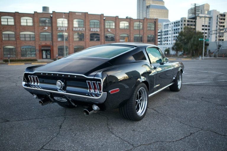 1968 Mustang GT 2+2 Fastback - Revology Cars