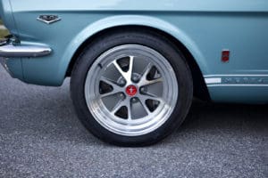 Revology-mustang-gt-convertible-1966-tahoeturquoise-7