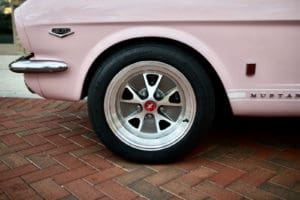 revology-1966-mustang-gt-convertible-playmate-pink-10