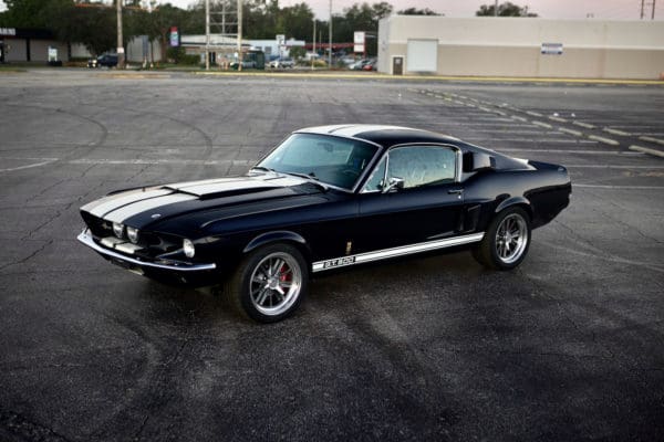 Classic Ford Mustangs: Revology Cars Registry