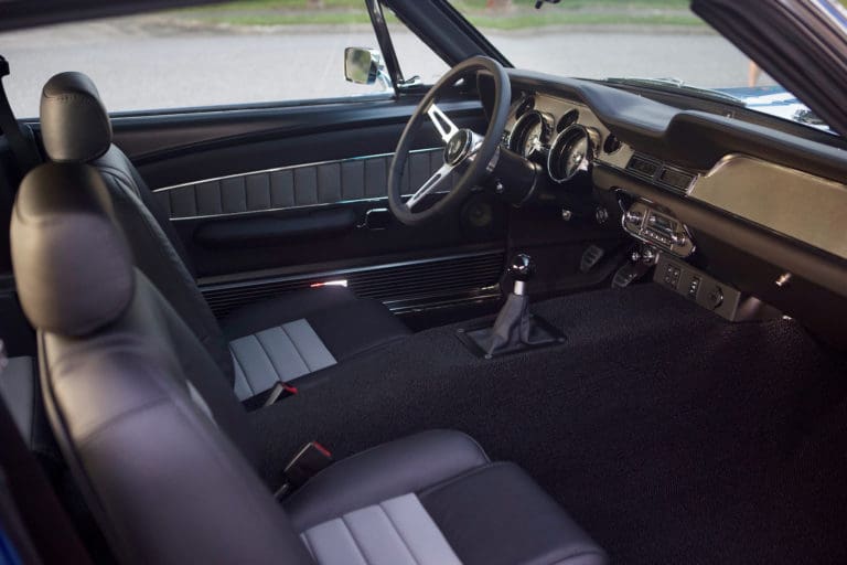 Revology-1967-shelbygt500-supersnake-acapulcoblue-030