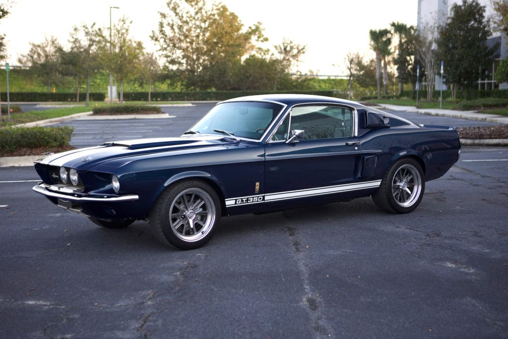 Classic Ford Mustangs: Revology Cars Registry