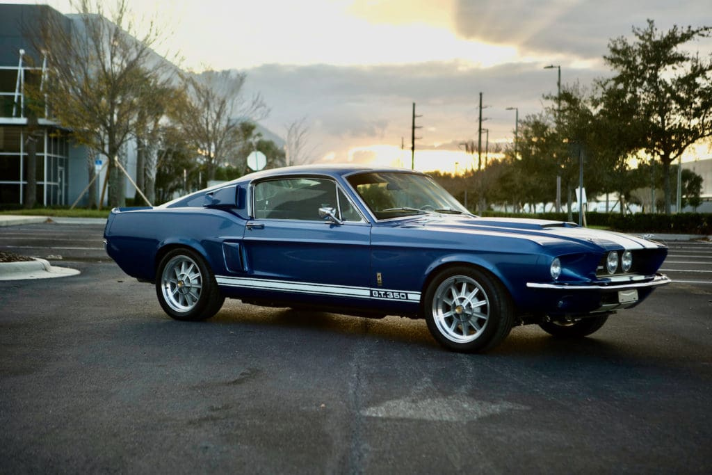 Classic Ford Mustangs: Revology Cars Registry