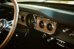 revology-1966-mustang-convertible-vintageburgundy-144-14