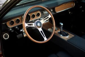 revology-1966-mustang-convertible-vintageburgundy-144-28