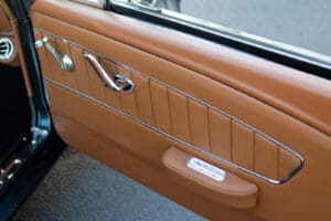 1966-revology-mustang-gt-convertible-porscheaventurinegreen-161-62