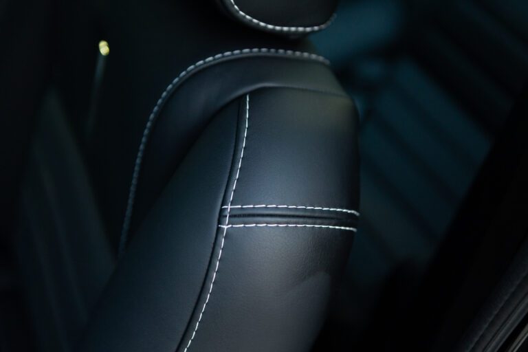 1967-revology-shelby-GT350-190-28