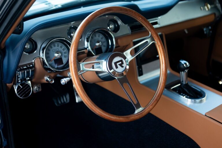 1967-revology-shelby-gt350-203-21