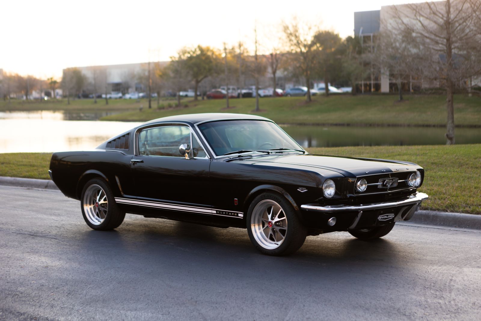 1965-revology-mustang-2+2-fastback-207-03 - Revology Cars