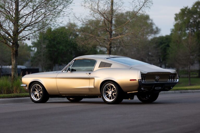 1968-revology-mustang-gt-2+2-fastback-209-22