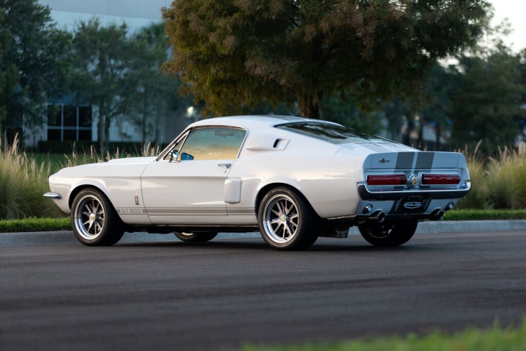 A back vie of the 1967 Mustang gt500